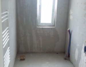 Lakás 3 szobák eladó on Floresti