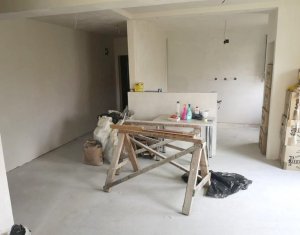 Lakás 2 szobák eladó on Floresti