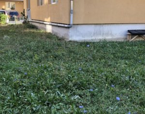 Lakás 3 szobák eladó on Floresti