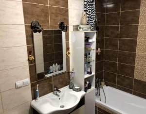 Lakás 3 szobák eladó on Floresti