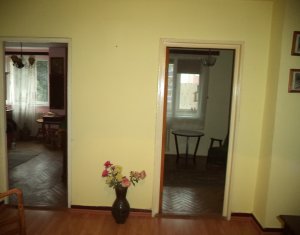 Lakás 4 szobák eladó on Cluj-napoca, Zóna Manastur