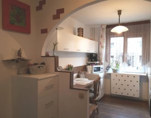 Appartement 3 chambres à vendre dans Cluj-napoca, zone Manastur