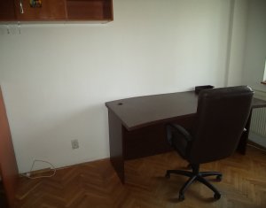 Lakás 4 szobák eladó on Cluj-napoca, Zóna Manastur