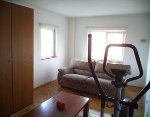 Lakás 4 szobák kiadó on Cluj-napoca, Zóna Manastur