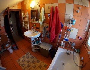 Ház 4 szobák eladó on Apahida