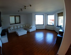 Ház 4 szobák eladó on Sannicoara