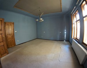 Lakás 5 szobák kiadó on Cluj-napoca, Zóna Centru