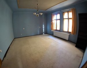 Lakás 5 szobák kiadó on Cluj-napoca, Zóna Centru