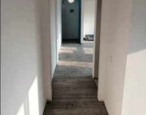 Lakás 2 szobák eladó on Floresti