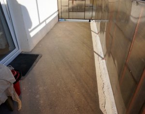 Lakás 2 szobák eladó on Floresti