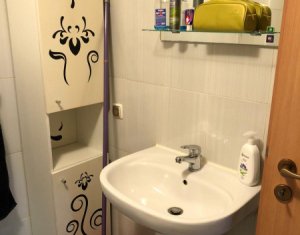 Lakás 2 szobák eladó on Floresti