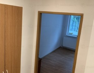 Lakás 4 szobák eladó on Cluj-napoca, Zóna Manastur