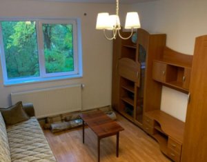 Lakás 4 szobák eladó on Cluj-napoca, Zóna Manastur