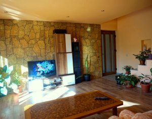 Ház 5 szobák eladó on Floresti