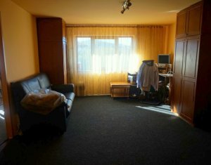 Ház 5 szobák eladó on Floresti