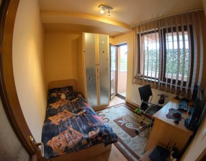 Lakás 4 szobák eladó on Cluj-napoca, Zóna Manastur