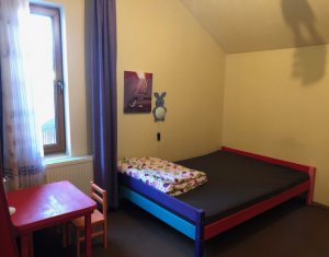 Ház 4 szobák kiadó on Floresti