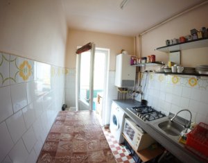 Lakás 3 szobák eladó on Cluj-napoca, Zóna Manastur