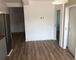 Lakás 2 szobák eladó on Floresti