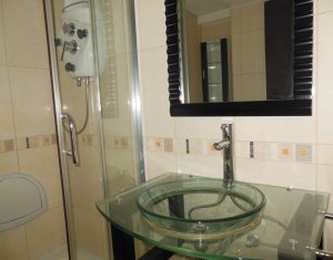 Appartement 3 chambres à louer dans Cluj-napoca, zone Plopilor