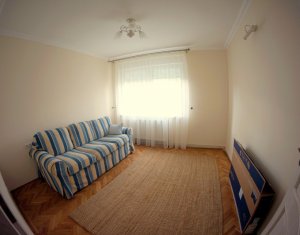 Lakás 4 szobák kiadó on Cluj-napoca, Zóna Centru