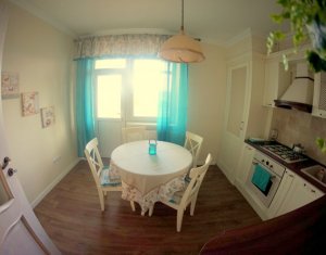 Lakás 4 szobák kiadó on Cluj-napoca, Zóna Centru