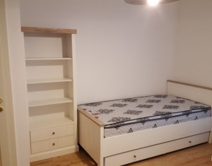 Appartement 4 chambres à louer dans Cluj-napoca, zone Andrei Muresanu