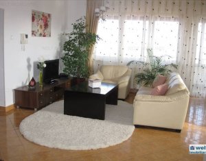 Appartement 4 chambres à louer dans Cluj-napoca, zone Andrei Muresanu