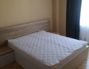 Appartement 3 chambres à louer dans Cluj-napoca, zone Centru