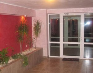 Appartement 5 chambres à louer dans Cluj-napoca, zone Andrei Muresanu