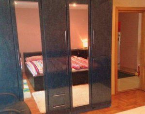 Appartement 3 chambres à louer dans Cluj-napoca, zone Centru