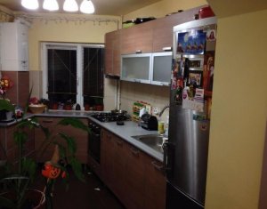 Lakás 4 szobák kiadó on Cluj-napoca, Zóna Manastur