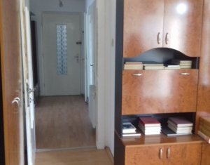 Appartement 3 chambres à louer dans Cluj-napoca, zone Centru