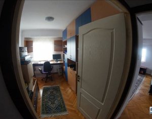 Appartement 4 chambres à louer dans Cluj-napoca, zone Zorilor