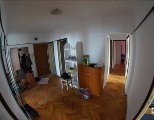 Appartement 4 chambres à louer dans Cluj-napoca, zone Zorilor