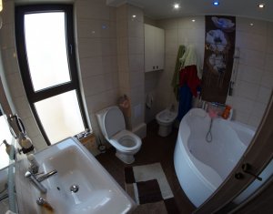 Appartement 3 chambres à louer dans Cluj-napoca, zone Manastur