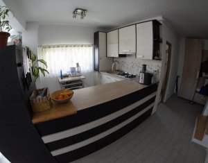 Appartement 3 chambres à louer dans Cluj-napoca, zone Manastur