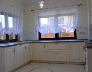 Maison 4 chambres à vendre dans Cluj-napoca, zone Faget