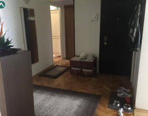 Lakás 4 szobák kiadó on Cluj-napoca, Zóna Manastur