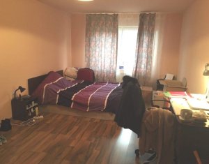 Lakás 5 szobák kiadó on Cluj-napoca, Zóna Manastur