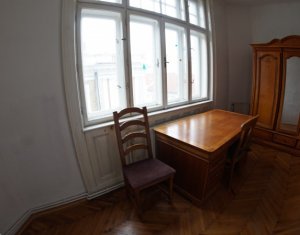 Lakás 4 szobák kiadó on Cluj-napoca, Zóna Centru