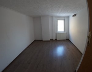 Lakás 3 szobák kiadó on Cluj-napoca, Zóna Centru