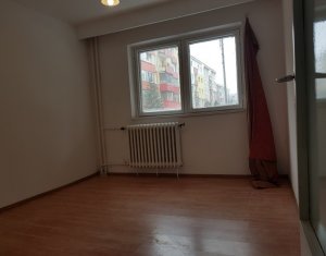 Lakás 4 szobák kiadó on Cluj-napoca, Zóna Manastur