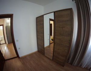 Appartement 4 chambres à louer dans Cluj-napoca, zone Buna Ziua