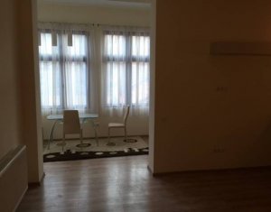 Appartement 3 chambres à louer dans Cluj-napoca, zone Centru