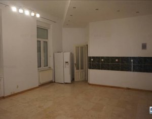 Lakás 5 szobák kiadó on Cluj-napoca, Zóna Centru