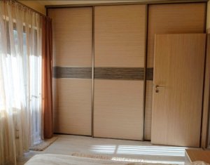 Lakás 3 szobák eladó on Floresti