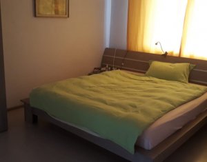 Ház 8 szobák eladó on Floresti