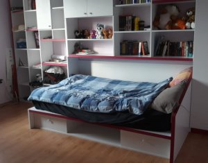 Ház 8 szobák eladó on Floresti