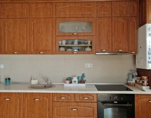 Lakás 2 szobák eladó on Floresti